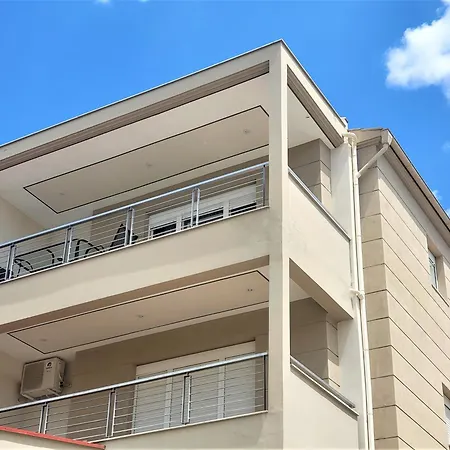 Lirtzis Luxury Apartments Polygyros Exterior photo